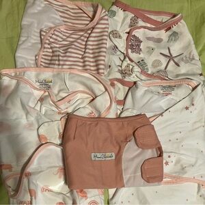 Mama cheetah baby swaddles pink white small (5)